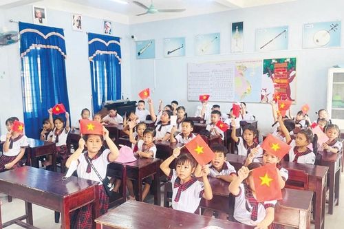 Thi đua gắn với đổi mới giáo dục