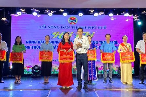 Khơi dậy khát vọng và tinh thần cống hiến của nông dân