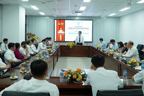 Bộ trưởng Trần Hồng Minh: Nâng tầm chất lượng đào tạo, thương hiệu HAU