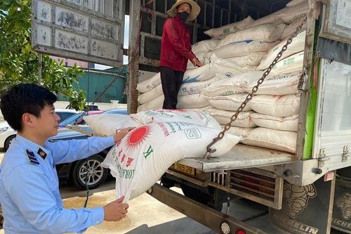 Nghệ An: Phát hiện, làm rõ vụ nhập lậu 3 tấn đường cát