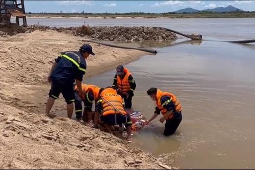 Tìm thấy thi thể nạn nhân lật xuồng chết đuối trên sông Ba