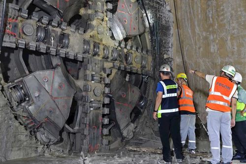 Hé lộ sức mạnh TBM 'Táo Bạo' khoan metro số 3