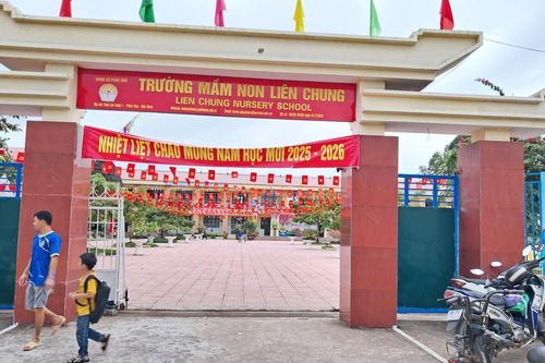 Chủ tịch tỉnh Bắc Ninh yêu cầu đối thoại, vận động phụ huynh ở xã Phúc Hòa đưa con đến học ở trường mới