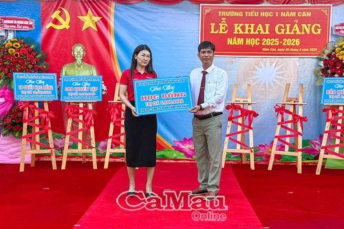 Tiếp sức đến trường - Ngăn dòng bỏ học