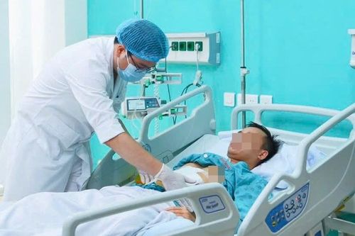 Phát hiện ung thư gan khi khám sức khỏe định kỳ