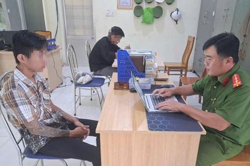 Triệu tập thiếu niên có hành vi hiếp dâm trẻ em