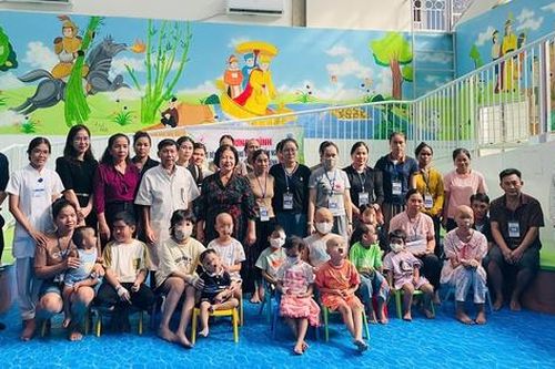 Hơn 60 trẻ đang điều trị bệnh hiểm nghèo được hỗ trợ