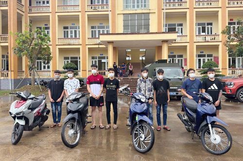 Đi 'giải quyết mâu thuẫn', chèn ép, gây tai nạn cho 3 người không liên quan