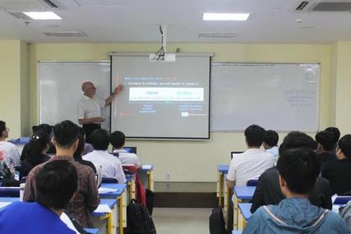 Nâng 'chất' đào tạo ngoại ngữ trong trường đại học