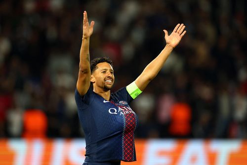 PSG thị uy sức mạnh tại Champions League