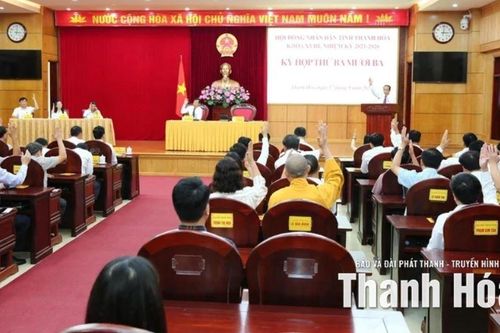 Trung ương cho hai lãnh đạo Thanh Hóa nghỉ hưu trước tuổi