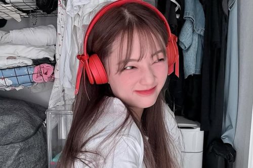 Từ chối kẻ quấy rối, YouTuber Trung Quốc bị đánh gãy ngón tay