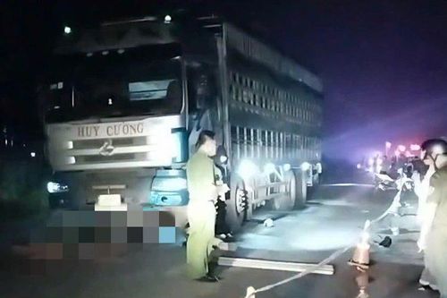 Tai nạn giao thông mới nhất 18/9/2025: vợ chồng tử vong, người con bị thương nặng sau tai nạn với xe tải