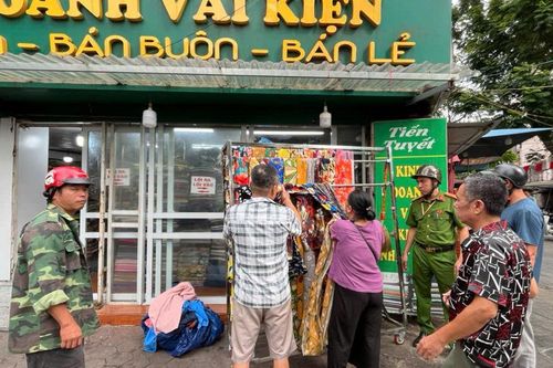 Lập lại trật đô thị trong khu tập thể Nghĩa Tân