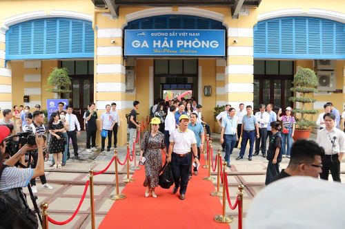 Hải Phòng: Thử nghiệm đưa đón cán bộ đi làm bằng tàu hỏa từ 22.9
