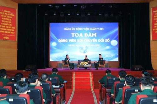 Đảng viên Bệnh viện Quân y 354 tiên phong trong chuyển đổi số