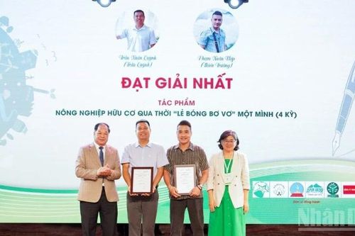 Tôn vinh tác phẩm viết về nông nghiệp hữu cơ, phát triển xanh và bền vững