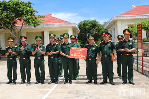 Kiểm tra công tác huấn luyện, sẵn sàng chiến đấu các đơn vị trên đảo Phú Quý