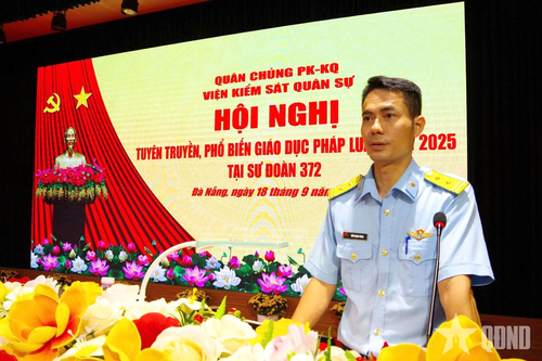 Viện Kiểm sát quân sự Quân chủng Phòng không - Không quân tuyên truyền phổ biến, giáo dục pháp luật tại Sư đoàn 372