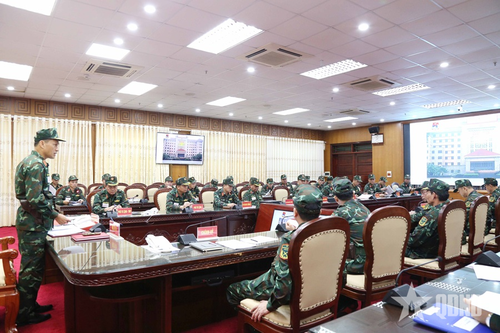 Quân khu 1 khai mạc luyện tập chỉ huy-tham mưu 1 bên 1 cấp trên bản đồ