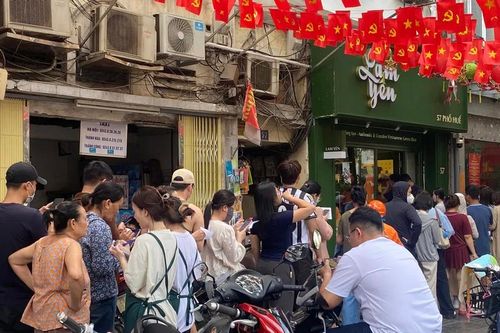 Thị trường bánh Trung thu 2025: Nhiều loại giá, sức tiêu thụ chậm