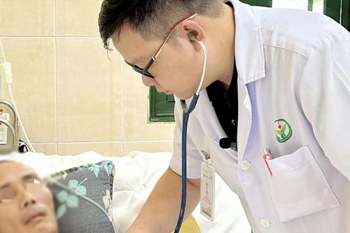 Người đàn ông Lào chấn thương sọ não gãy nhiều xương vì bị trâu húc