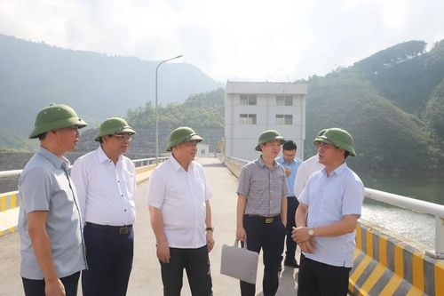 Phú Thọ chỉ đạo trình phê duyệt phương án giải phóng mặt bằng 2 dự án nghìn tỷ