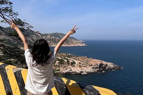 Trào lưu 'thất nghiệp vui vẻ' có thật sự vui hay không?
