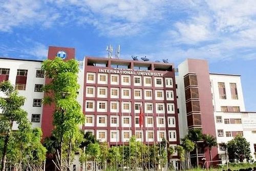 Trưởng phòng tổ chức một trường đại học ở TPHCM bị tố đạo văn