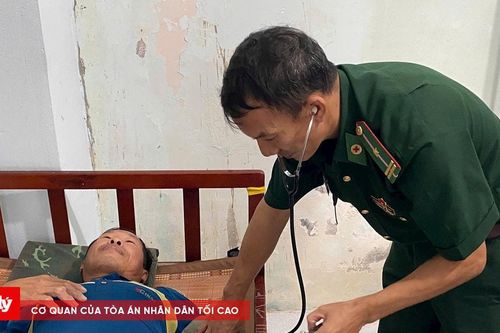 Kịp thời cứu 4 thuyền viên gặp nạn trên biển
