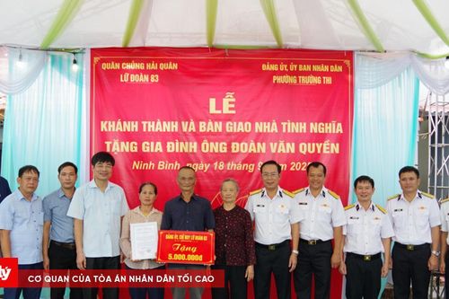 Lữ đoàn Công binh 83 bàn giao nhà tình nghĩa tặng gia đình thương binh tại Ninh Bình