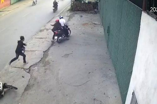 Lời khai của kẻ đâm đôi nam nữ trên đường ở Hưng Yên