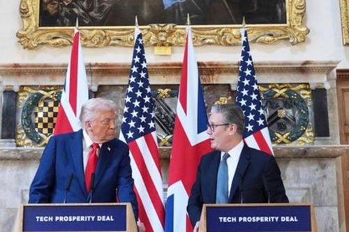 Ông Trump nói thất vọng về ông Putin, ca ngợi quan hệ Mỹ - Anh