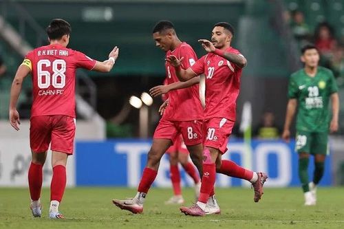 Công an Hà Nội 'chật vật' giành 1 điểm ngày ra quân tại AFC Champions League Two