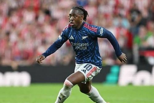 Lý do tân binh của Arsenal có màn ra mắt kém cỏi ở Champions League