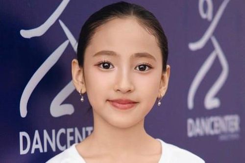Mới 10 tuổi, con gái Hoa hậu Hà Kiều Anh đã gây chú ý vì nhan sắc 'xinh như hoa'
