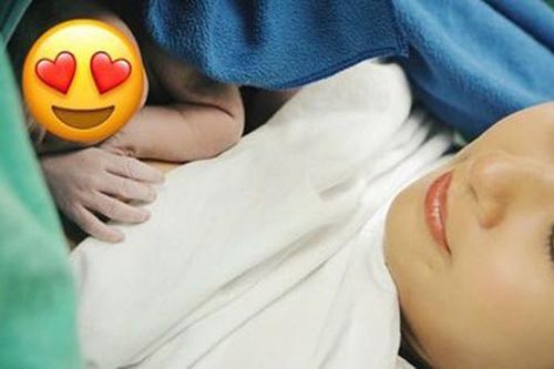 Hoa hậu Ngọc Hân sinh con trai đầu lòng ở tuổi 36