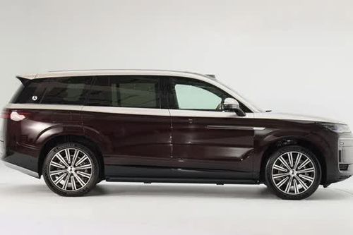 Xe gầm cao lớn hơn Mercedes-Maybach GLS 600, công suất 912 mã lực, giá hơn 1,4 tỷ đồng