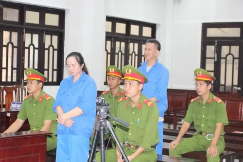 Vay tiền nhanh, 3 nạn nhân mất luôn đất hơn 13 tỷ đồng