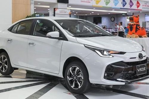 Toyota Vios tăng khuyến mại để giữ vị trí bán chạy nhất
