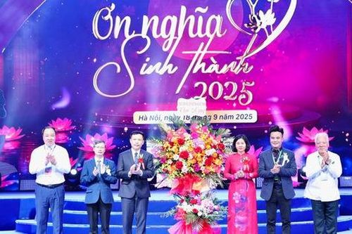 Chương trình 'Ơn nghĩa sinh thành 2025' lan tỏa những điều tử tế trong cuộc sống