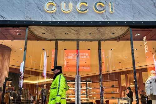 Tin tặc đánh cắp thông tin hàng triệu khách hàng của Gucci, Balenciaga và McQueen