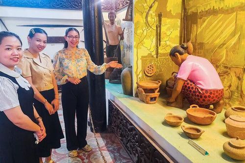 Những người 'kể chuyện' lịch sử