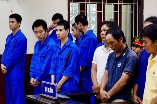 Không kiềm chế sau chầu nhậu, hai nhóm thanh thiếu niên vướng vòng lao lý