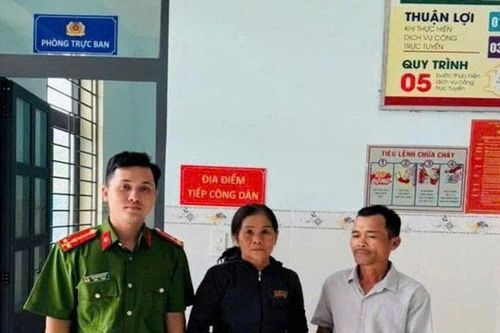Nhặt được vàng, điện thoại và tiền mặt trả lại người đánh rơi