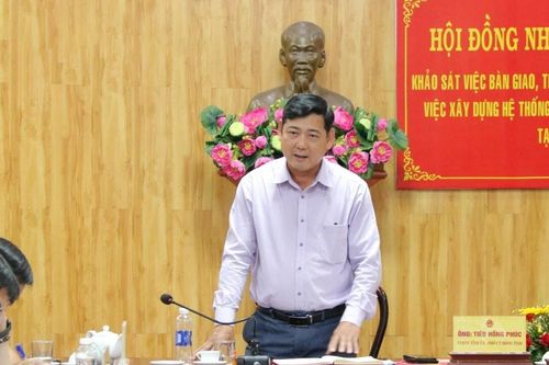 Phó Chủ tịch HĐND tỉnh Tiêu Hồng Phúc làm việc với xã Đinh Văn Lâm Hà