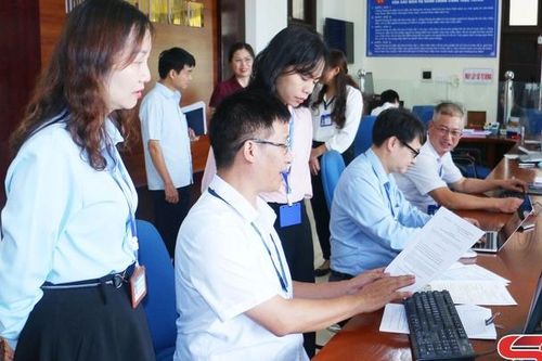 Kiểm tra cải cách hành chính tại xã Sốp Cộp