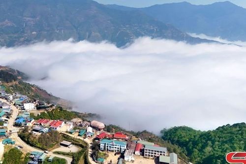 Giữ rừng để phát triển du lịch