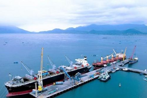 Khánh Hòa xây dựng kho xăng dầu và nhiên liệu bay tại Cam Ranh
