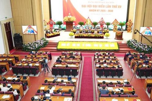 Quyết tâm xây dựng Lai Châu phát triển xanh, bền vững